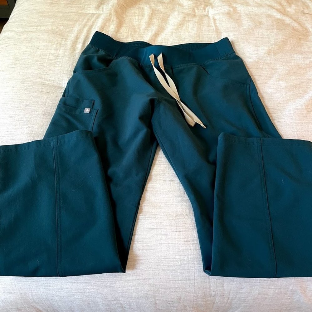Figs Kade scrub pants in Caribbean Blue (M/P)